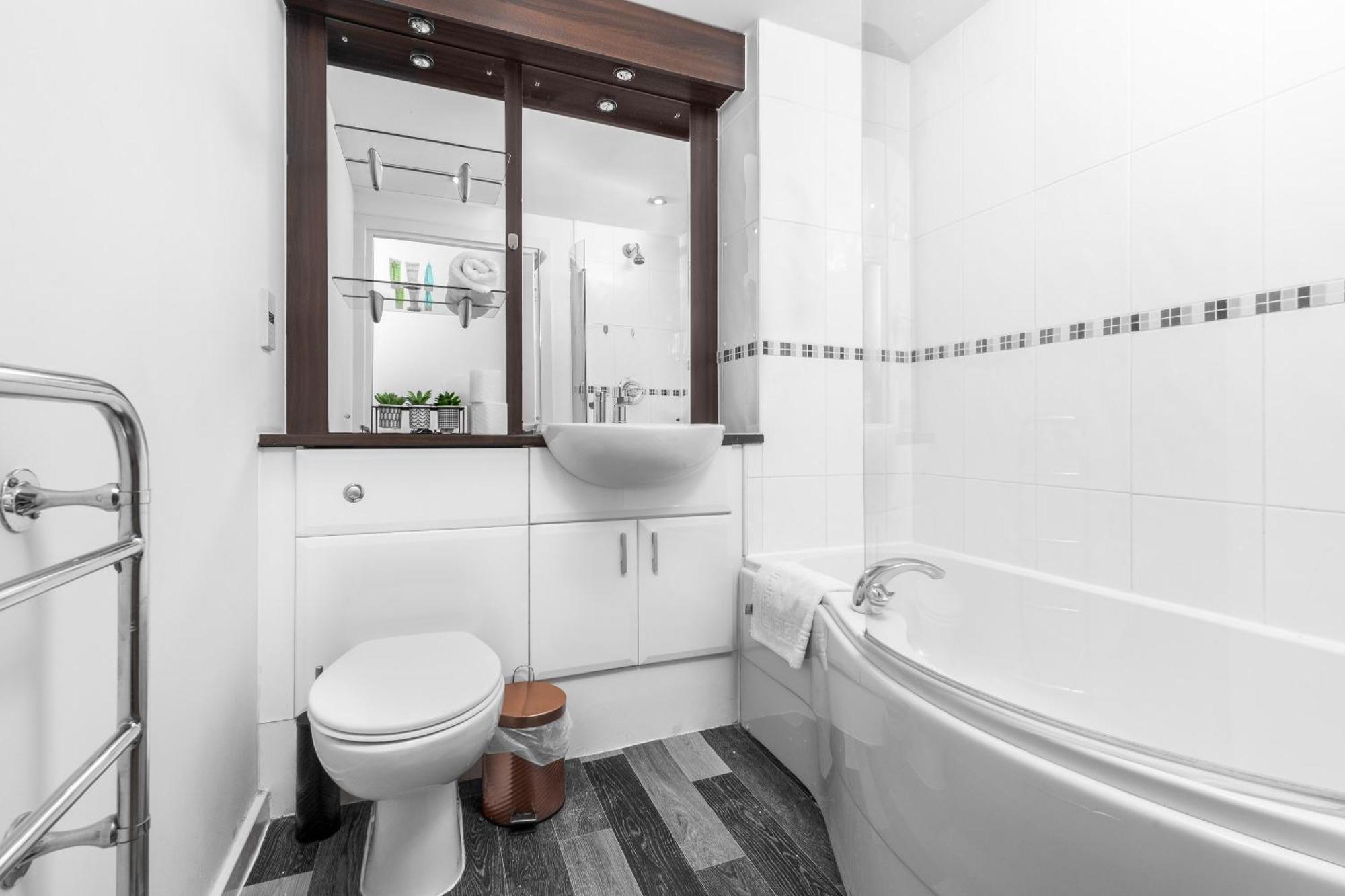 City Centre Apartment - 2 Bedroom - Secure Parking - Top Rated - 201M Birmingham Extérieur photo